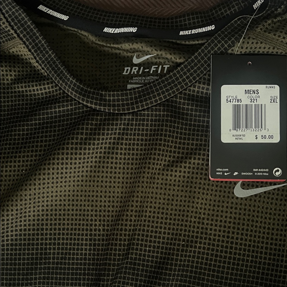 Nike Men's Black/Olive Running long sleeve Shirt